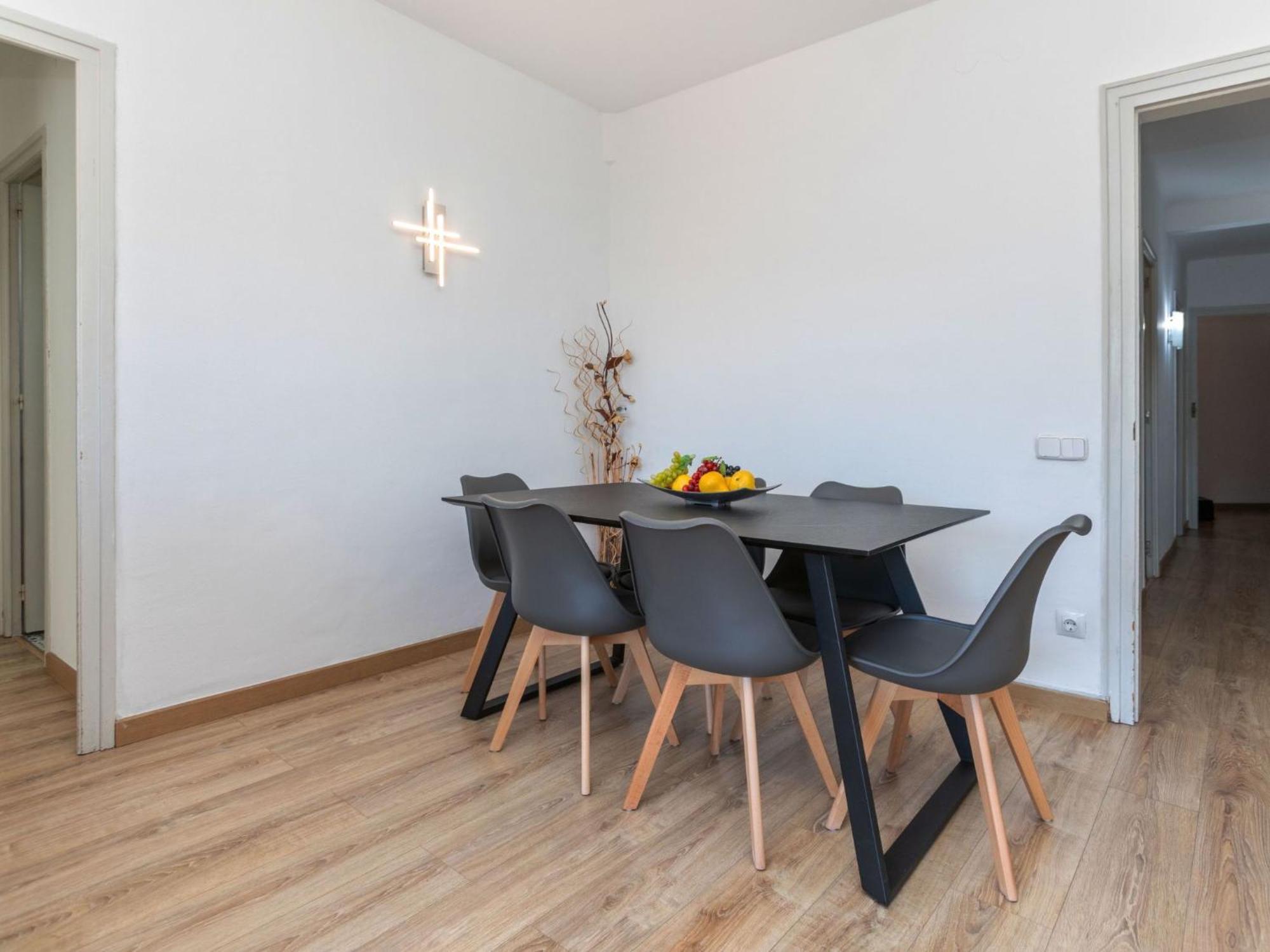 Apartment Eixample Esq Rocafort Diputacio By Interhome บาร์เซโลนา ภายนอก รูปภาพ